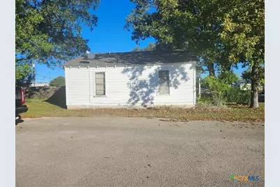 906 S Chestnut Street, Lampasas, TX 76550 - Photo 3