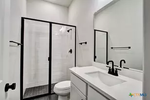 868 Farmhouse Trl, New Braunfels, TX 78130 - Photo 7