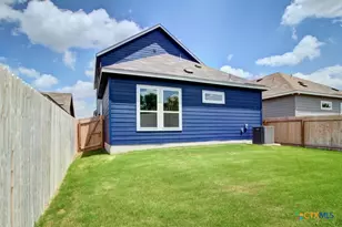 868 Farmhouse Trl, New Braunfels, TX 78130 - Photo 19