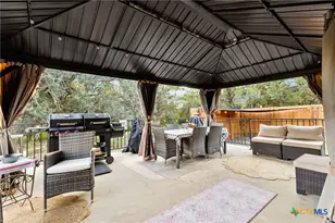 1501 Buffalo Springs Crossing, New Braunfels, TX 78132 - Photo 29