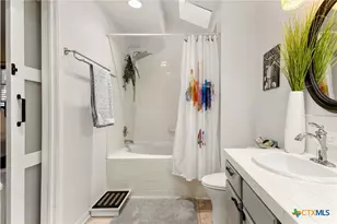 1501 Buffalo Springs Crossing, New Braunfels, TX 78132 - Photo 17