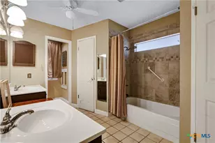 8211 Knute Rockne St, San Antonio, TX 78240 - Photo 19