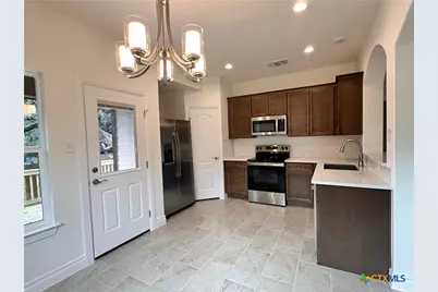 2017 Ridge View Drive, San Marcos, TX 78666 - Photo 5