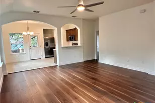 2017 Ridge View Dr, San Marcos, TX 78666 - Photo 3