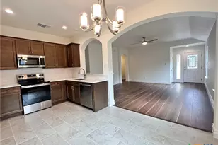 2017 Ridge View Dr, San Marcos, TX 78666 - Photo 7