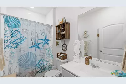 437 Signe, Seguin, TX 78155 - Photo 9