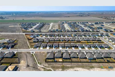 437 Signe, Seguin, TX 78155 - Photo 43