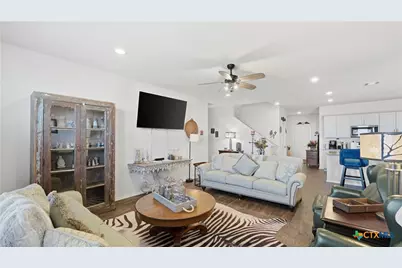 437 Signe, Seguin, TX 78155 - Photo 19