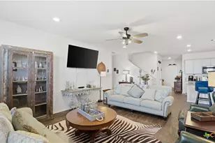 437 Signe, Seguin, TX 78155 - Photo 19