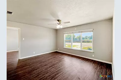 1311 W Main Street, Gatesville, TX 76528 - Photo 11