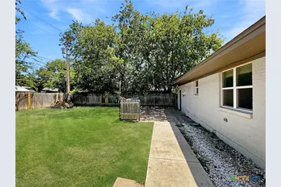 1311 W Main Street, Gatesville, TX 76528 - Photo 27