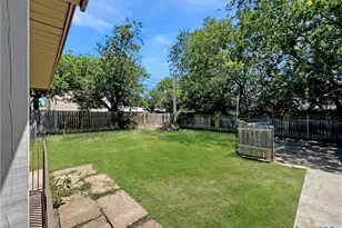 1311 W Main St, Gatesville, TX 76528 - Photo 29