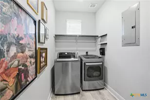 1059 Buffalo Grove, New Braunfels, TX 78130 - Photo 7