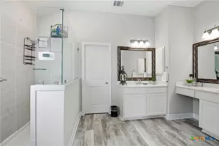 1059 Buffalo Grove, New Braunfels, TX 78130 - Photo 13