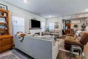 929 Indigo Wy, Seguin, TX 78155 - Photo 7