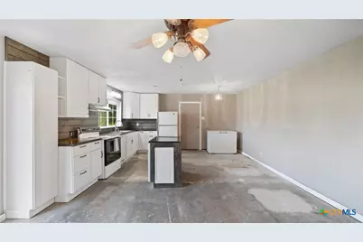 6616 Fm 725, New Braunfels, TX 78130 - Photo 9