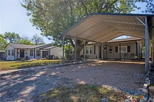 1236 S Academy Ave, New Braunfels, TX 78130 - Photo 3