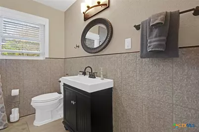 1236 S Academy Avenue, New Braunfels, TX 78130 - Photo 25