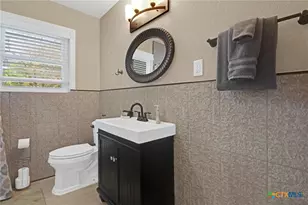 1236 S Academy Ave, New Braunfels, TX 78130 - Photo 25