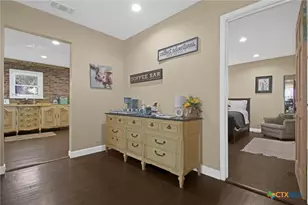 1236 S Academy Ave, New Braunfels, TX 78130 - Photo 17