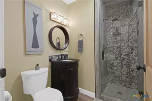 1236 S Academy Ave, New Braunfels, TX 78130 - Photo 15