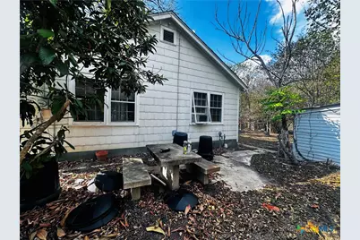 701 W May Street, Yoakum, TX 77995 - Photo 21