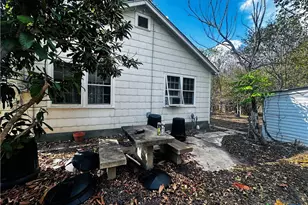 701 W May St, Yoakum, TX 77995 - Photo 21