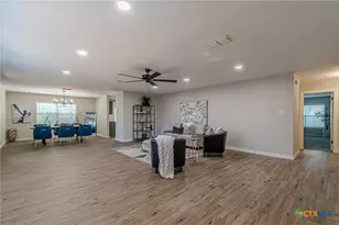 1947 Queen Victoria Dr, New Braunfels, TX 78130 - Photo 5