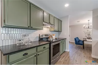 1947 Queen Victoria Drive, New Braunfels, TX 78130 - Photo 13