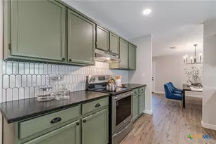 1947 Queen Victoria Dr, New Braunfels, TX 78130 - Photo 13