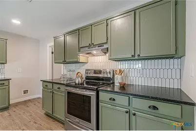 1947 Queen Victoria Drive, New Braunfels, TX 78130 - Photo 11