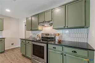 1947 Queen Victoria Dr, New Braunfels, TX 78130 - Photo 11