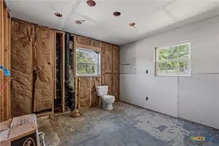 819 N 7th St, Temple, TX 76501 - Photo 19