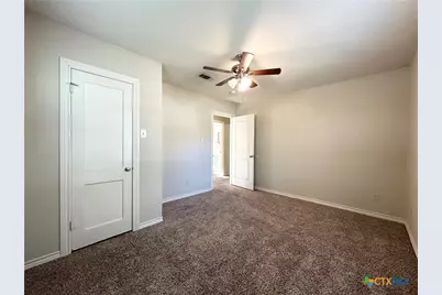 711 E 8th Avenue, Belton, TX 76513 - Photo 17