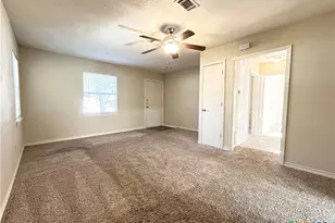 711 E 8th Ave, Belton, TX 76513 - Photo 7