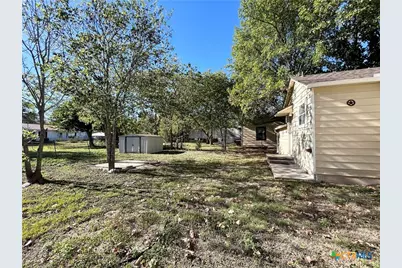 711 E 8th Avenue, Belton, TX 76513 - Photo 23