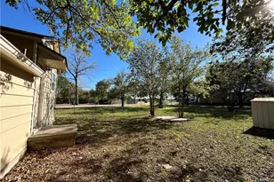 711 E 8th Ave, Belton, TX 76513 - Photo 21