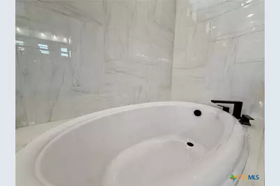 302 Lee Mays Boulevard, Troy, TX 76579 - Photo 19