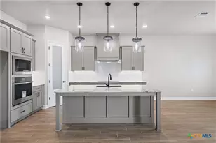 302 Lee Mays Blvd, Troy, TX 76579 - Photo 9