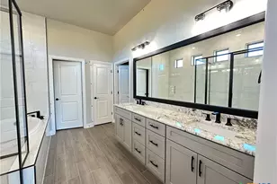 302 Lee Mays Blvd, Troy, TX 76579 - Photo 17