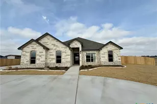 302 Lee Mays Blvd, Troy, TX 76579 - Photo 1