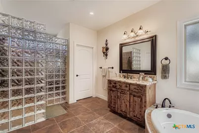 9907 Kopplin Road, New Braunfels, TX 78132 - Photo 25