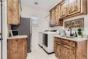 9907 Kopplin Rd, New Braunfels, TX 78132 - Photo 15