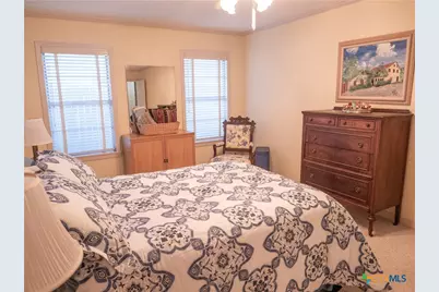 2101 E Mistletoe Avenue, Victoria, TX 77901 - Photo 29