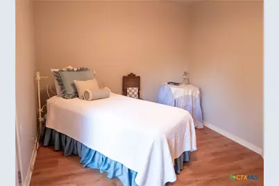 2101 E Mistletoe Avenue, Victoria, TX 77901 - Photo 25