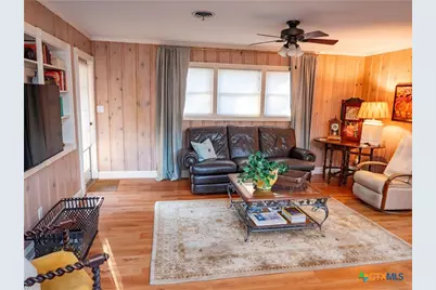 2101 E Mistletoe Avenue, Victoria, TX 77901 - Photo 19