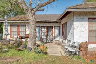 809 S Pecan Ave, Luling, TX 78648 - Photo 21