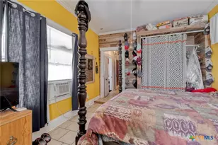 809 S Pecan Ave, Luling, TX 78648 - Photo 17