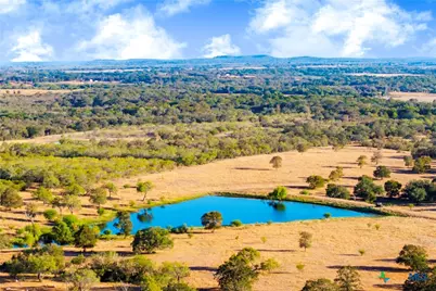 1155 Fm 2438, Seguin, TX 78155 - Photo 23