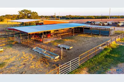 1155 Fm 2438, Seguin, TX 78155 - Photo 7